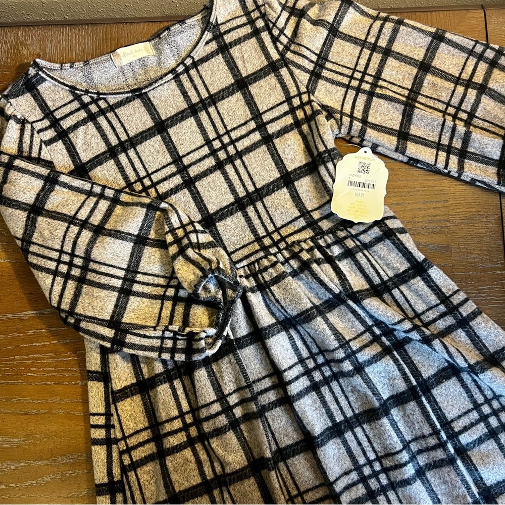 NWT✨ Altar’d State Black and Tan Sweater Dress - Size Medium